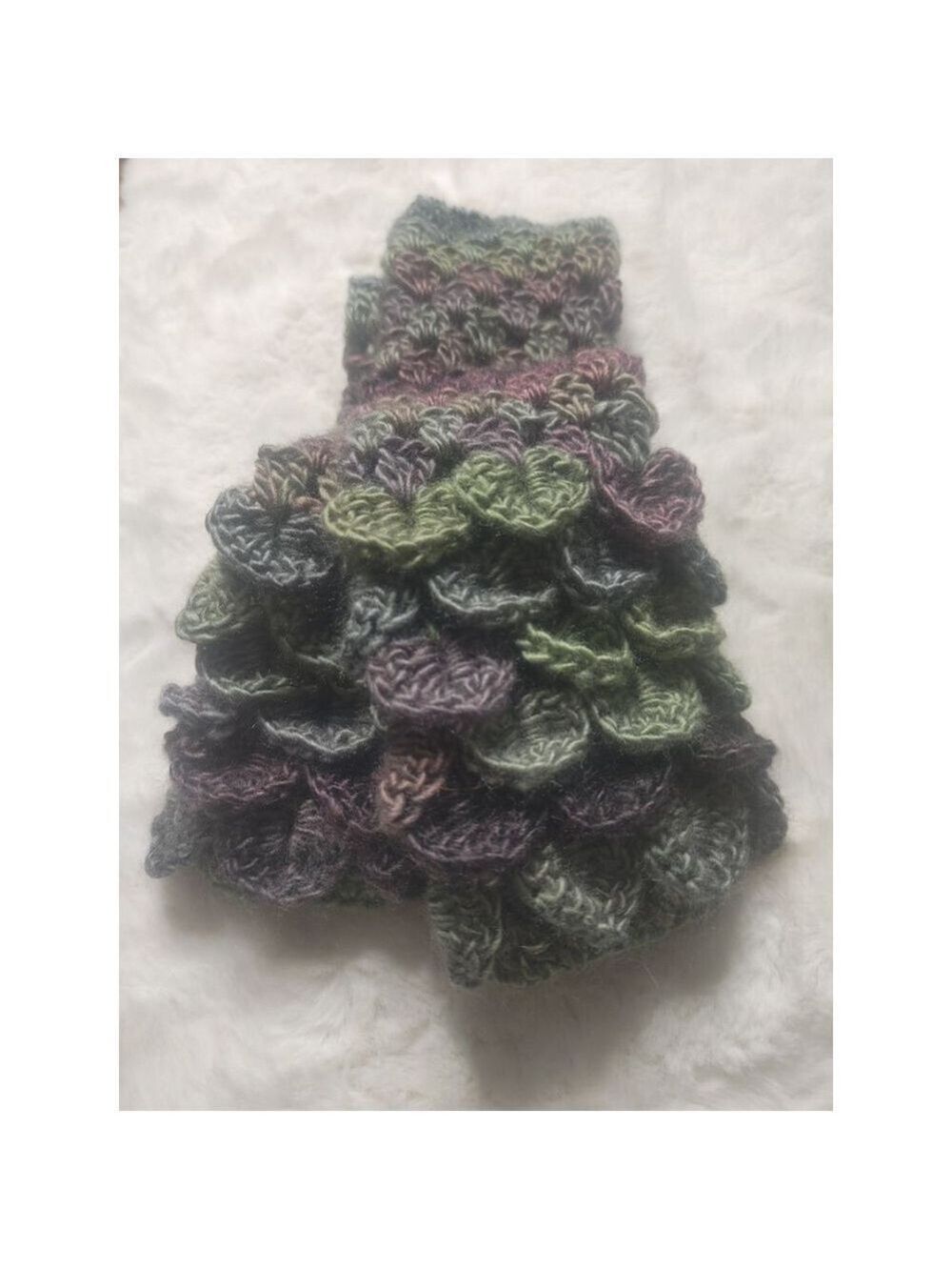 Handmade Crocheted Dragonscale Texting Fingerless Gloves Echo Forest Fairy